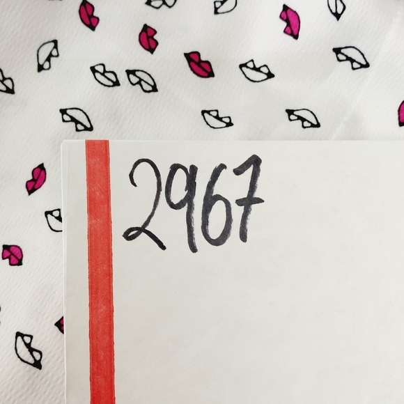 Jones New York Collection Lip Print Fun Long Sleeve Button Down Shirt P2967 - Picture 8 of 8